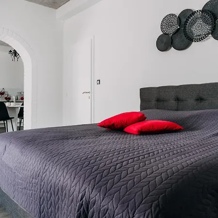 Lora & Lana Apartment Ljubljana