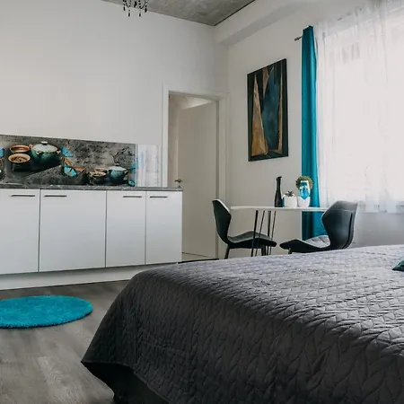 Lora & Lana Ljubljana