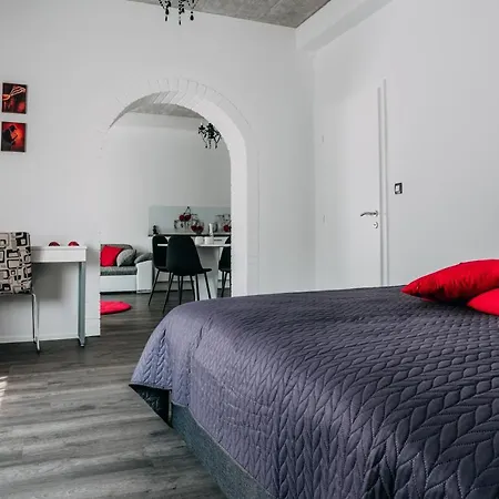 Lora & Lana Apartment Ljubljana