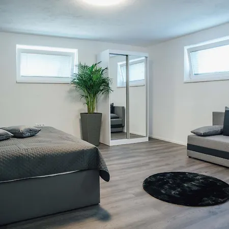 Apartment Lora & Lana *