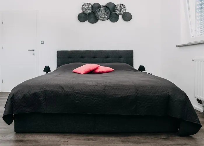 Apartman Lora & Lana *