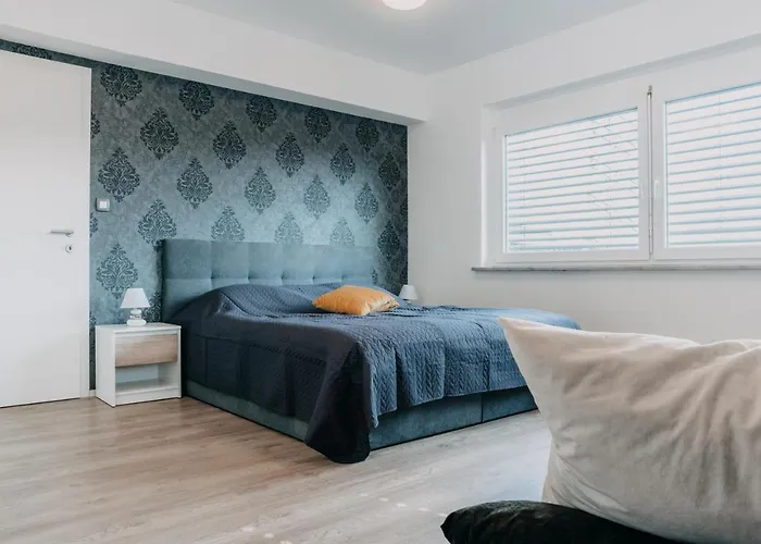 Apartman Lora & Lana