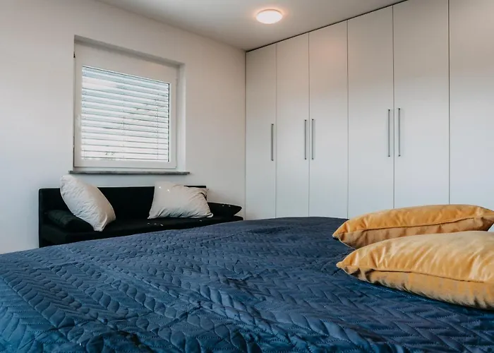 Apartman Lora & Lana