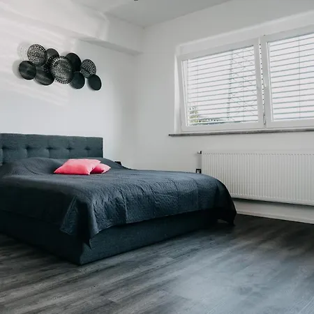 شقة Lora & Lana *