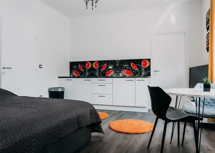 Lora & Lana * ليوبليانا